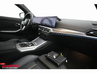BMW 3-serie 330e M-Sport Schuifdak HUD ACC 360° H/K Memory picture 16