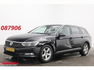 krockskadad bil auto Volkswagen Passat Variant 1.6 TDI Connected Series LED Navi Clima Cruise PDC AHK 2016/11