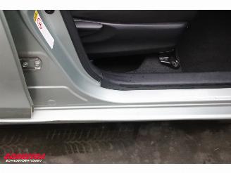 Toyota Yaris 1.3 VVT-i Aut. Aspiration Eerste Eigenaar! Navi Airco Cruise Camera 50.271 km!! picture 12