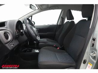 Toyota Yaris 1.3 VVT-i Aut. Aspiration Eerste Eigenaar! Navi Airco Cruise Camera 50.271 km!! picture 16