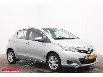Toyota Yaris 1.3 VVT-i Aut. Aspiration Eerste Eigenaar! Navi Airco Cruise Camera 50.271 km!! picture 2