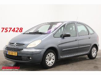 begagnad bil auto Citroën Xsara-picasso 1.6i-16V Caractère Clima Cruise PDC AHK 2006/2
