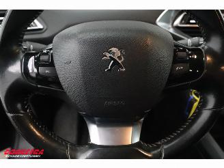 Peugeot 308 SW 1.2 PureTech Aut. Style Navi Clima Cruise PDC AHK picture 13