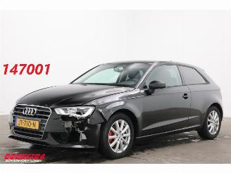 škoda osobní automobily Audi A3 1.6 TDI Ambition Navi Clima Cruise SHZ PDC 2015/4