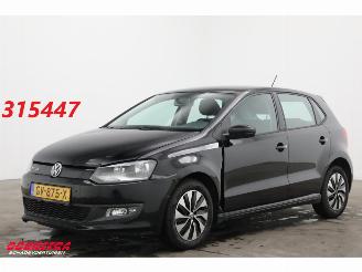 krockskadad bil auto Volkswagen Polo 1.4 TDI BlueMotion 5-DRS Navi Airco Cruise PDC 2015/10