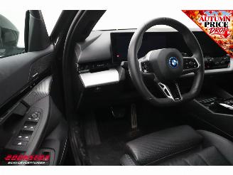 BMW 5-serie 530e M-Sport Pro Leder ACC H/K Camera SHZ picture 24