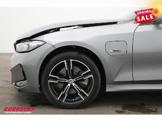 BMW 3-serie 330E M-Sport Schuifdak H/K Memory HUD LRHZ Camera AHK picture 12