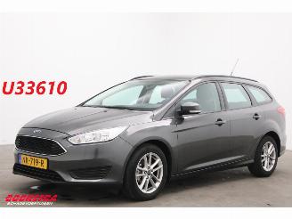 Coche accidentado Ford Focus 1.0 Trend Navi Airco Cruise PDC 2017/2