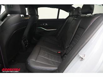 BMW 3-serie M340i xDrive Schuifdak LED HUD 360° ACC H/K 828 km!! picture 17