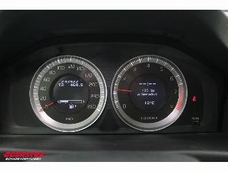 Volvo V-70 1.6 T4 Momentum Leder BiXenon Navi Clima Cruise SHZ PDC AHK picture 17