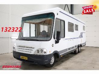 danneggiata camper Niesmann+Bischoff  Flair 2.8 JTD Solar TV Hefbed Dwarsbed Leder AHK 2004/7