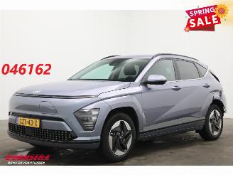 Voiture accidenté Hyundai Kona Comfort Smart 65.4 kWh LED ACC HUD Camera LRHZ AHK 2025/1