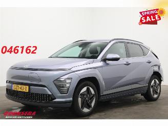 damaged passenger cars Hyundai Kona Comfort Smart 65.4 kWh LED ACC HUD Camera LRHZ AHK 2025/1