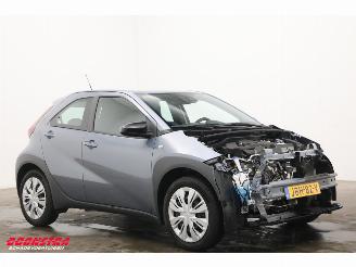 Toyota Aygo 1.0 VVT-i MT Play Apple/Android ACC Airco Camera 9.446 km! picture 2