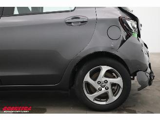 Toyota Yaris 1.5 Hybrid Lease Navi Clima Cruise Camera AHK 79.788 km! picture 5