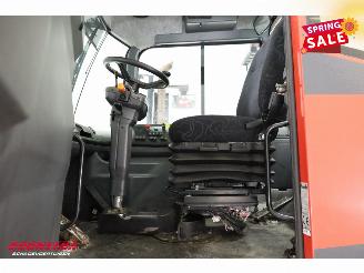 Kalmar  TT618I Terminal tractor Cummins picture 11