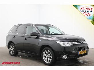 Mitsubishi Outlander 2.0 PHEV Instyle 4WD Leder Schuifdak Navi Clima Cruise SHZ AHK picture 2