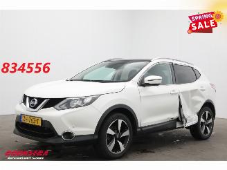 Damaged car Nissan Qashqai 1.2 Tekna Pano 360° Navi Clima Cruise PDC 2016/11