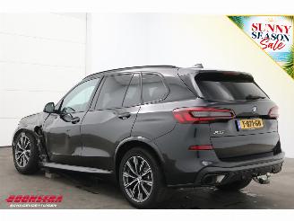 BMW X5 xDrive45e M-Sport Pano LED ACC Leder Memory HUD Camera Lucht AHK picture 4