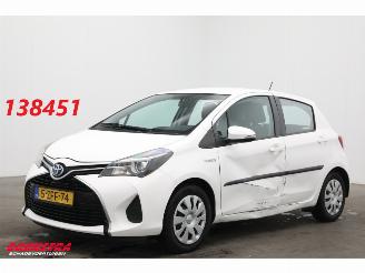 Unfallwagen Toyota Yaris 1.5 Hybrid Aspiration Navi Airco Cruise Camera 132.153 km! 2015/1