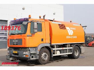 begagnad bil vrachtwagen MAN TGM 18.240 Bucher Optifant 70 Kehrmaschine 2007/10