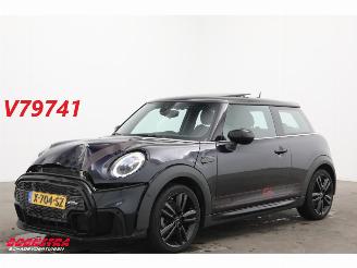 škoda osobní automobily Mini Mini 1.5 Cooper Aut. JCW Pano LED Leder Cruise Camera SHZ 2024/1