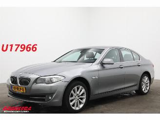 Schadeauto BMW 5-serie 520d High Executive Leder Navi Clima Cruise SHZ PDC 2011/6