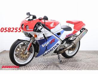 skadebil motor Honda VFR 400 R 1990