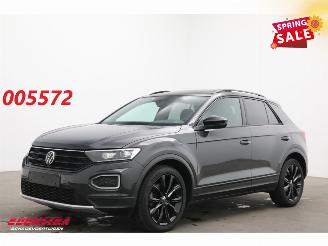 Vaurioauto  passenger cars Volkswagen T-Roc 2.0 TDI 4Motion Sport LED ACC Navi Clima Camera SHZ AHK 2020/10