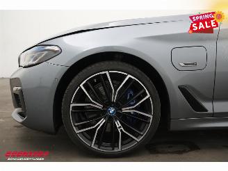 BMW 5-serie 520e M-Sport LED Schuifdak Memory HUD H/K Camera SHZ picture 16