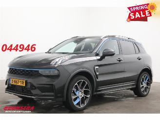 Voiture accidenté Lynk & Co 01 1.5 PHEV Pano LED ACC Infinity Memory 360° AHK 2024/1