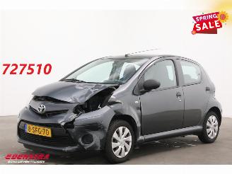  Toyota Aygo 1.0 VVT-i Now 5-DRS Navi Airco 96.456 km! 2013/9