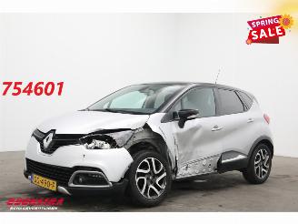 škoda osobní automobily Renault Captur 0.9 TCe Dynamique Navi Clima Cruise Camera PDC AHK 2015/5