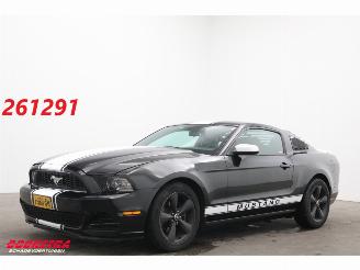 Unfallwagen Ford USA Mustang 3.7 V6 Leder Navi Clima Cruise Camera 2013/10