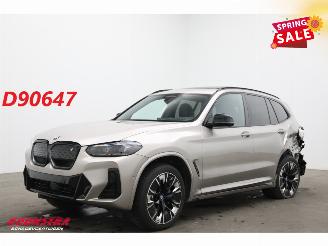 Unfallwagen BMW iX3 80 kWh M-Sport Pano LED ACC HUD H/K Memory Camera SHZ 2024/6