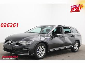 krockskadad bil auto Volkswagen Passat Variant 1.4 TSI PHEV GTE Business LED ACC ErgoComf. SHZ Camera 2022/12