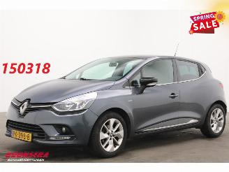 skadebil auto Renault Clio 0.9 TCe Limited Navi Airco Cruise PDC 93.254 km! 2017/7