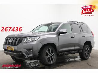 danneggiata veicoli commerciali Toyota Landcruiser 2.8 D-4D-F Challenger Blind Van Leder Navi Cruise Camera SHZ Ventilatie AHK 2022/9