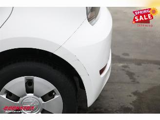 Volkswagen Up! 1.0 BMT move up! 5-DRS Airco Bluetooth picture 13