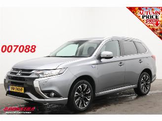 bruktbiler auto Mitsubishi Outlander 2.0 PHEV Executive Edition 4X4 Navi Clima Cruise Camera SHZ PDC AHK 2015/12