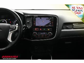 Mitsubishi Outlander 2.0 PHEV Executive Edition 4X4 Navi Clima Cruise Camera SHZ PDC AHK picture 8