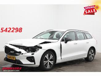 uszkodzony samochody osobowe Volvo V-60 2.0 B3 Plus Dark LED ACC Leder H/K Camera SHZ AHK 2023/5