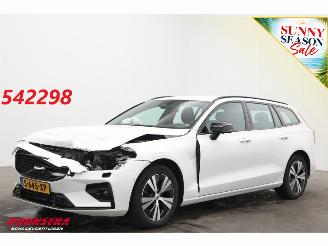 Vaurioauto  passenger cars Volvo V-60 2.0 B3 Plus Dark LED ACC Leder H/K Camera SHZ AHK 2023/5