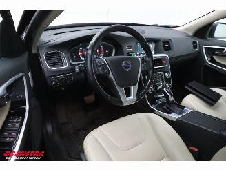 Volvo V-60 2.4 D6 Twin Engine Summum Schuifdak H/K Memory BiXenon Camera SHZ AHK picture 12