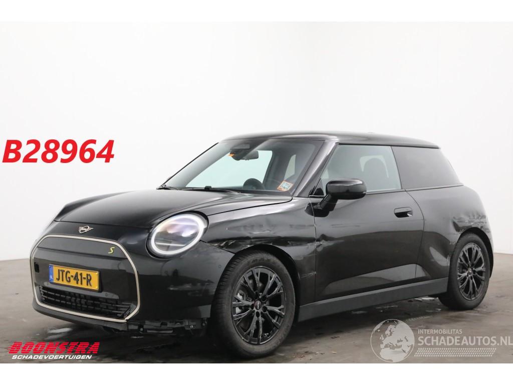 Mini Cooper SE SE Favoured M 54.2 kWh Pano LED ACC Leder Camera SHZ