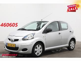 Vaurioauto  passenger cars Toyota Aygo 1.0-12V Cool 5-DRS Airco 2010/4