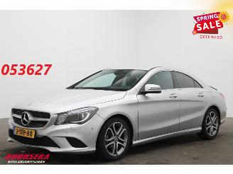 Vaurioauto  passenger cars Mercedes Cla-klasse 180 BlueEFF. Ambition BiXenon Navi Airco Cruise AHK 2014/1