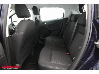 Peugeot 208 1.2 PT BlueLease Allure Navi Clima Cruise PDC Apple/Android picture 13