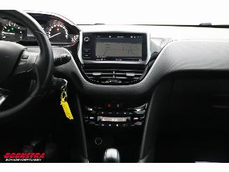 Peugeot 208 1.2 PT BlueLease Allure Navi Clima Cruise PDC Apple/Android picture 11