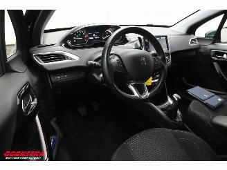 Peugeot 208 1.2 PT BlueLease Allure Navi Clima Cruise PDC Apple/Android picture 14